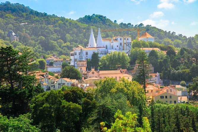 Sintra and Cabo Da Roca Half Day Private Tour From Lisbon - Ocean Views From Castelo Dos Mouros