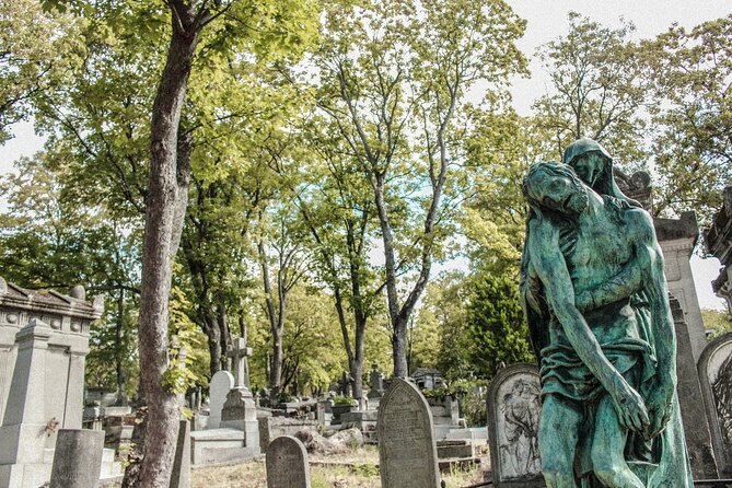 The Famous Graves of Père Lachaise - Self-Guided Audio Tour - Tour Highlights