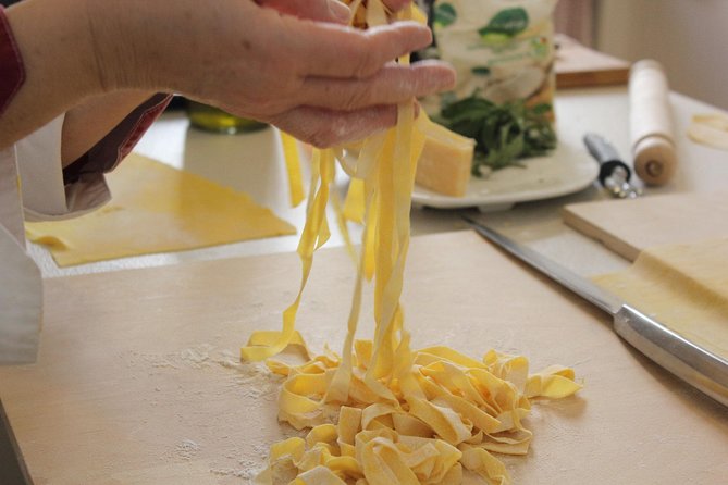 Tuscan Pasta Making Class in Florence With a Local Expert - Lowest Price Guarantee and Cancellation Policy