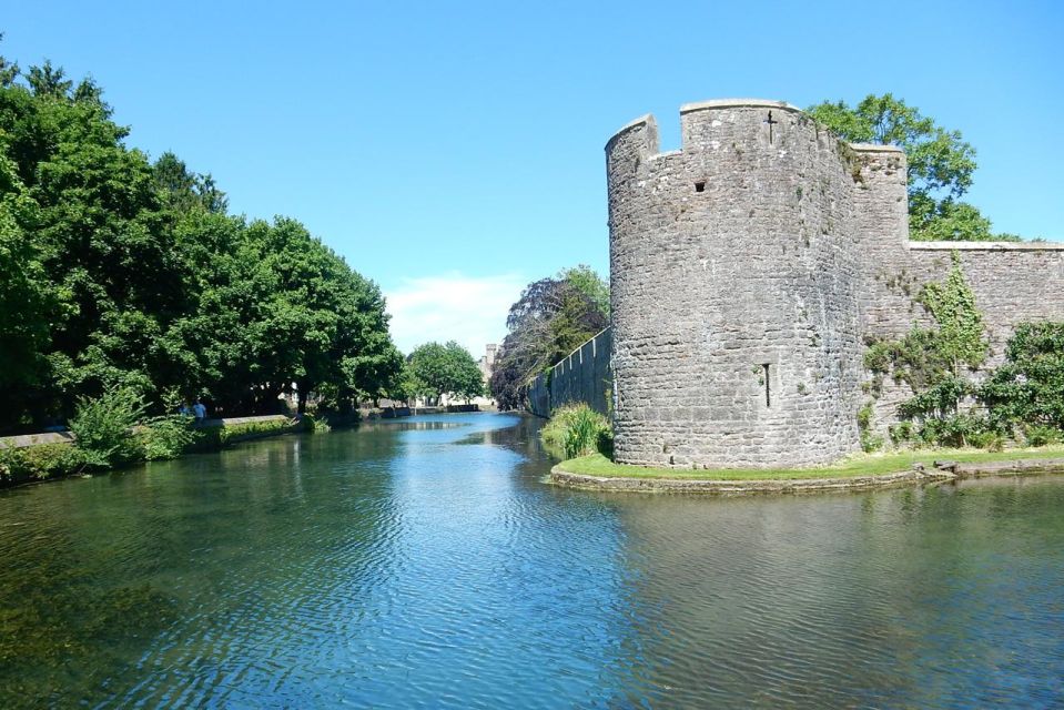 Wells: Quirky Self-Guided Smartphone Heritage Walks - Suitable for All Visitors