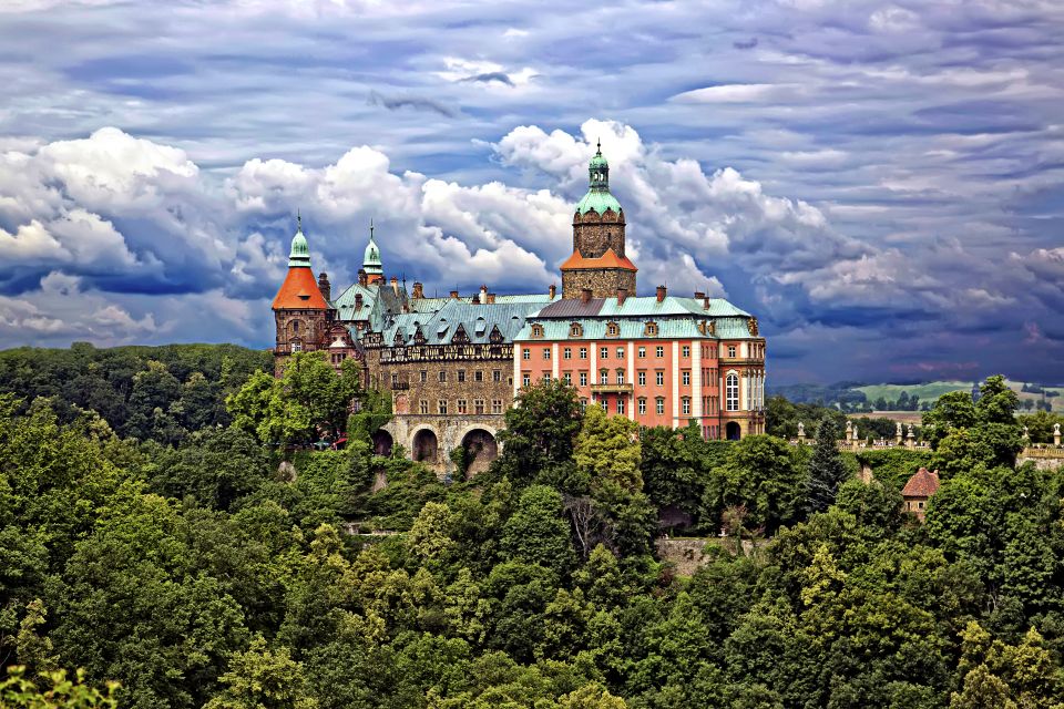 Wroclaw: Lower Silesia, Ksiaz Castle & Church of Peace Tour - Swidnica Market Square and Palm House