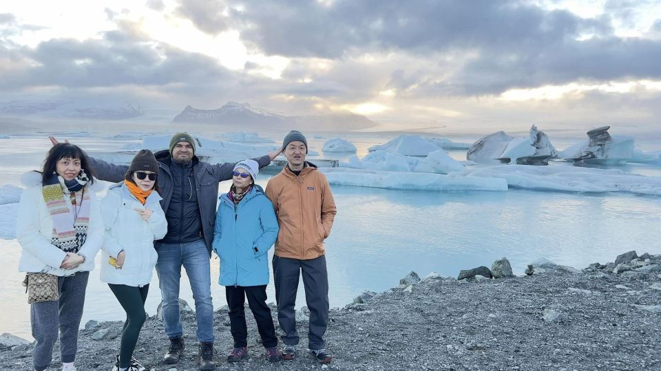 Jökulsárlón Floating Glacier & Diamond Beach Day Tour - Frequently Asked Questions