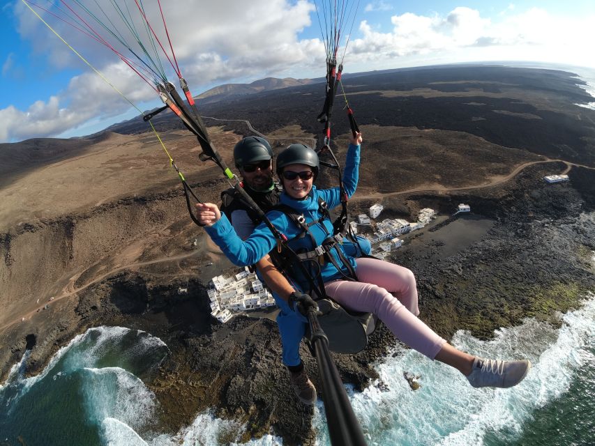 Lanzarote: Tandem Paragliding Flight Over Lanzarote - Things To Known