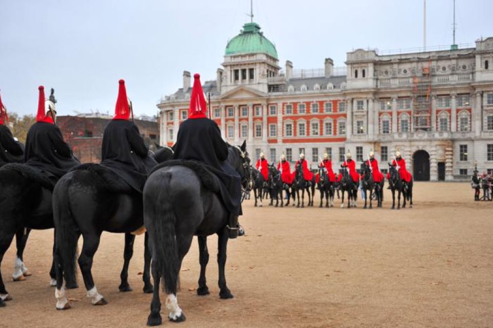 London - Historic Downtown a Self-Guided Audio Half Day Tour - Frequently Asked Questions