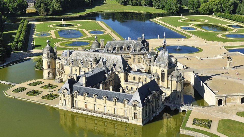 Paris: Private Transfer Château Chantilly 7-Seater Van 5H - Frequently Asked Questions