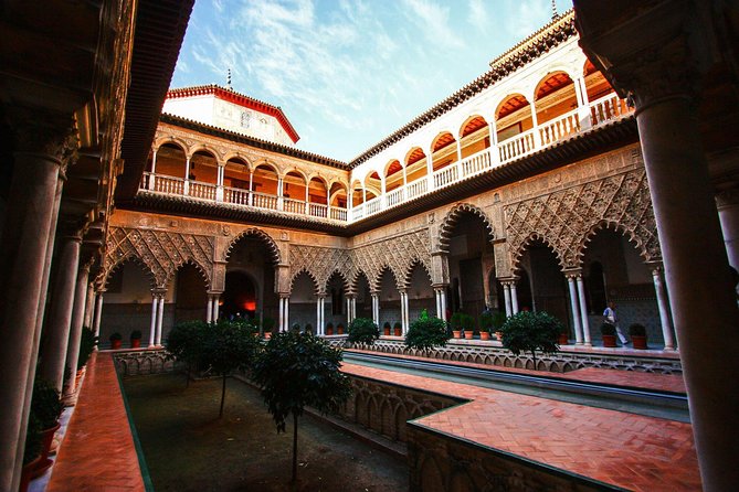 Alcazar and Cathedral of Seville Private Tour - Key Points