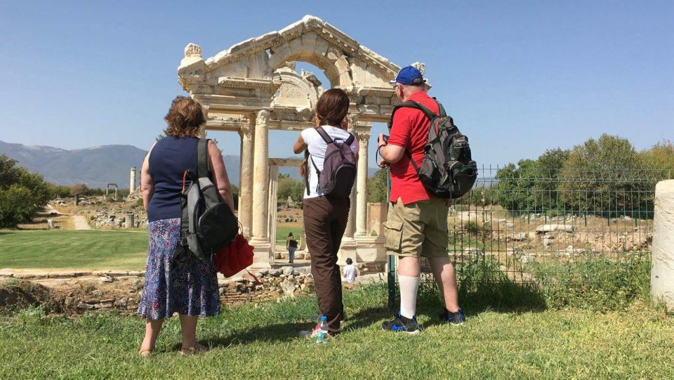 Aphrodisias&Pamukkale Tour With Lunch From Izmir&Kusadasi - Key Points