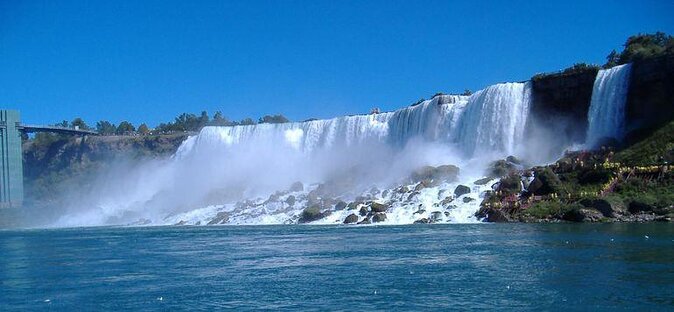 Best of Niagara Falls Canada Small Group Boat and Behind Falls - Key Points