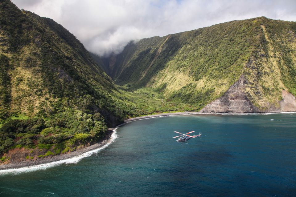 Big Island: Circle Island Helicopter Tour From Kona - Key Points