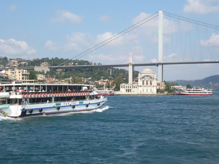 Bosphorus Tour With Lunch - Key Points