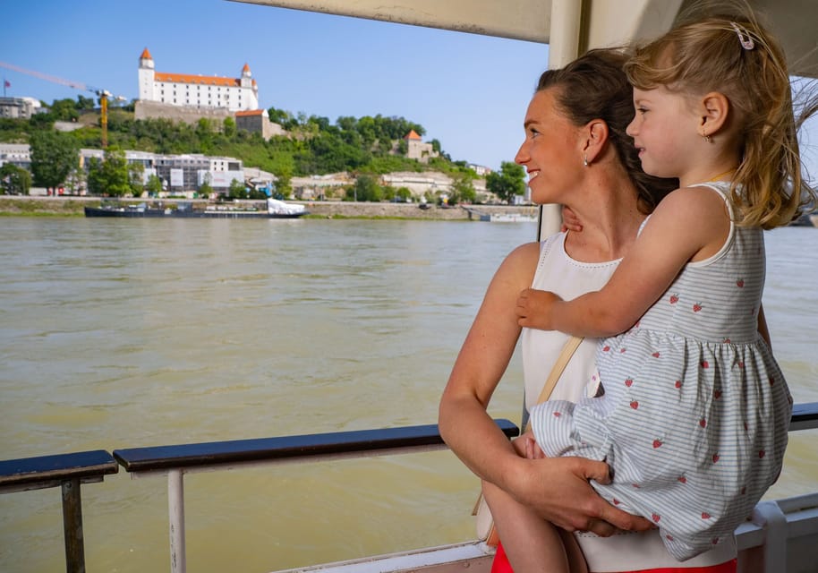 Bratislava: Sightseeing Bus Tour and City Cruise - Key Points