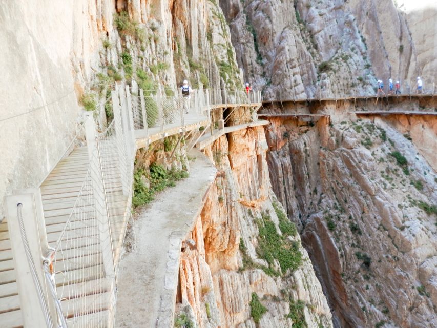 Caminito Del Rey: Guided Hiking Tour With Entrance Tickets - Key Points