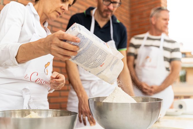 Cesarine: Home Cooking Class & Meal With a Local in Rome - Key Points