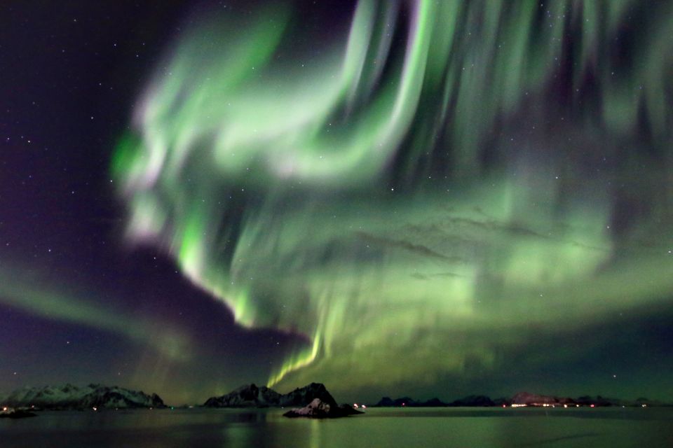 Chase the Northern Lights With a Photographer - Key Points