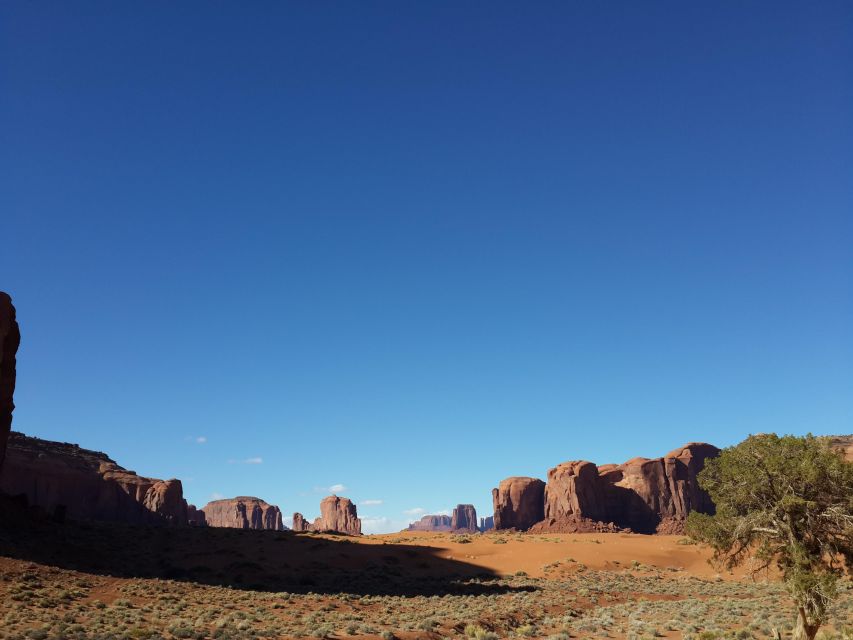 Complete 2.5 Hour Tour of Monument Valley (2 Person Minimum) - Key Points