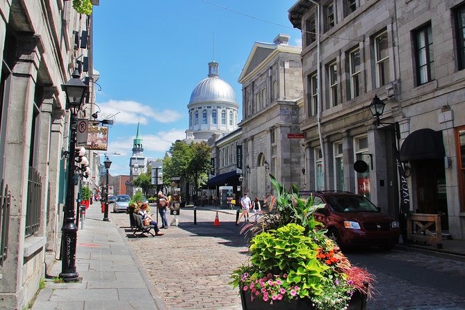 Departure Private Transfer: Montreal to Montreal Airport YUL in Business Car - Key Points