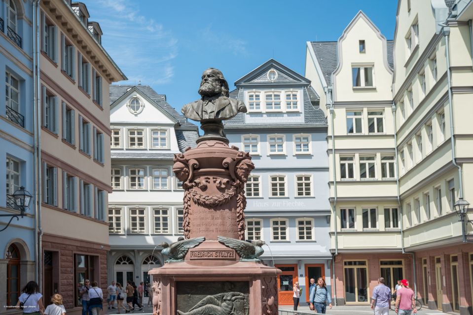 Frankfurt: New Old Town and Highlights German-Language Tour - Key Points