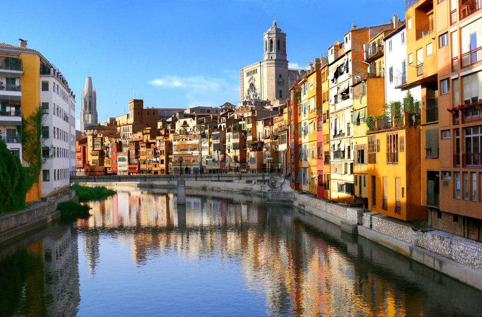 From Barcelona: Private Girona and Costa Brava Guided Tour - Key Points