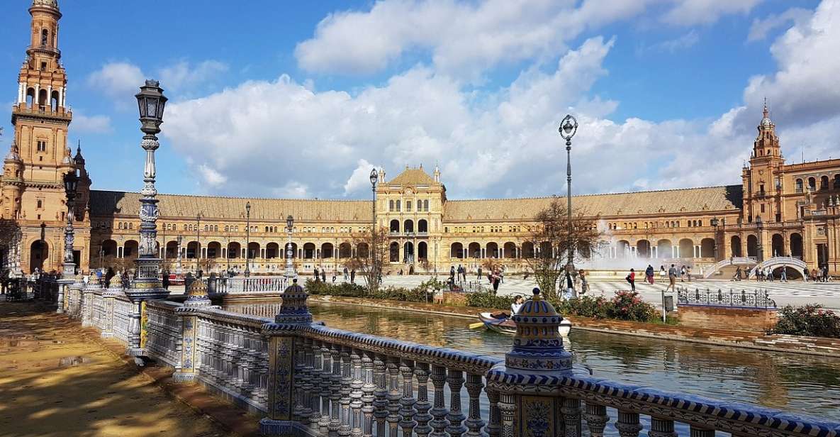 From Malaga: Seville Day Trip With Real Alcázar Tickets - Key Points