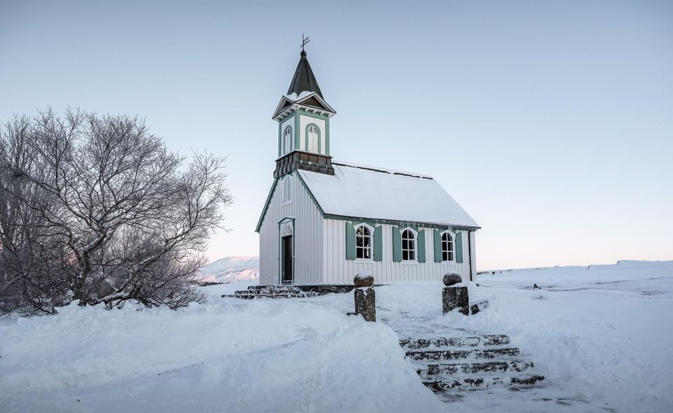 From Reykjavik: Golden Circle Private Tour & Photographs - Key Points