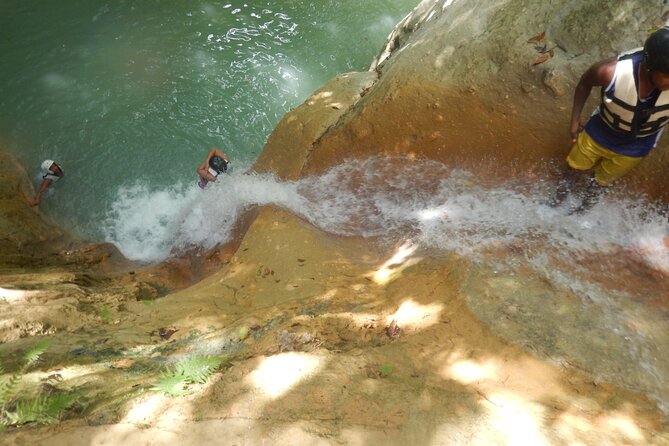 Hiking the 27 Waterfalls of Damajagua Tour From Santo Domingo - Inclusions and Amenities