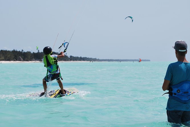 Kitesurf School in Corralejo, Book Your Classes! - Key Points