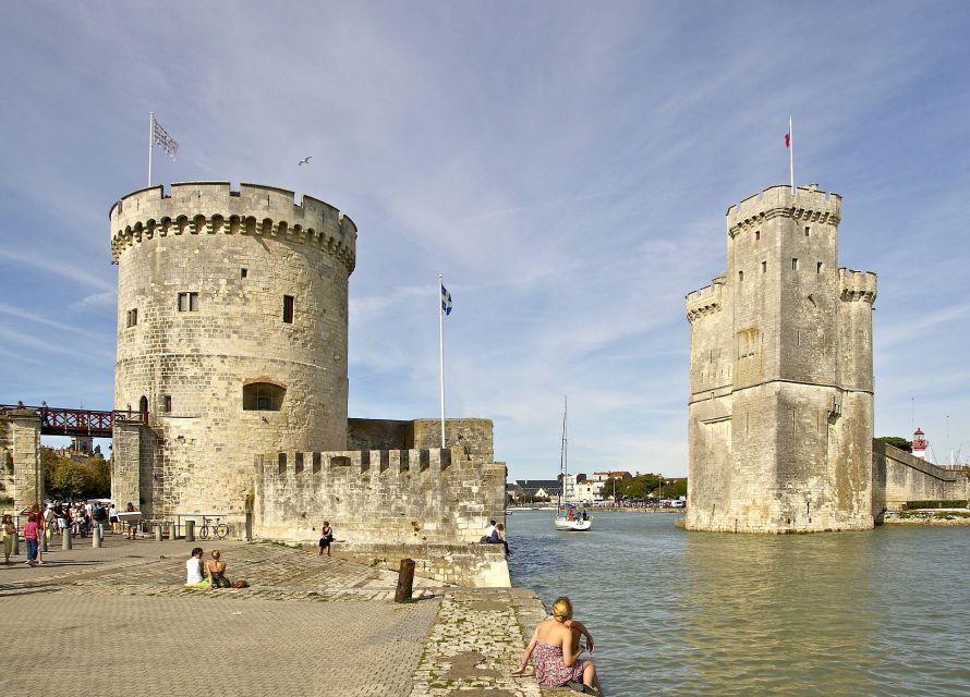 La Rochelle: Birthday Mission Outdoor City Game - Key Points