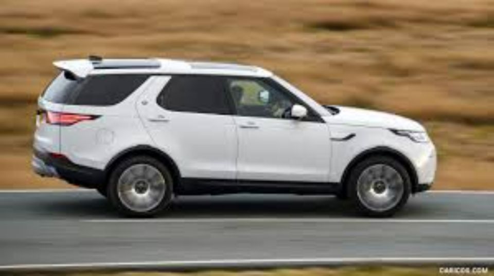 London to Manchester Private Transfer in Land Rover Discover - Key Points