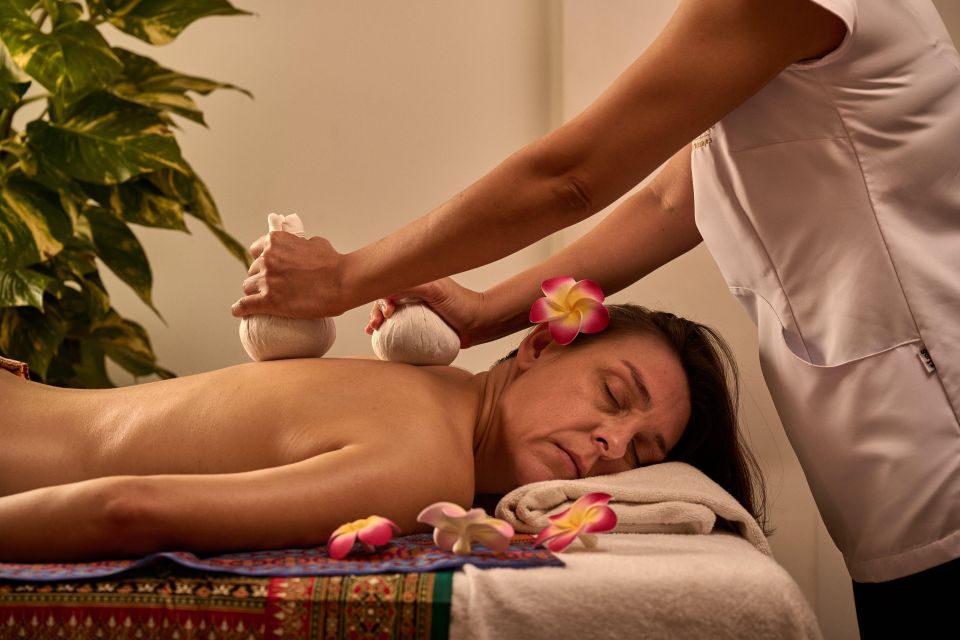 Luk Pra Kob Thai Massage - Key Points