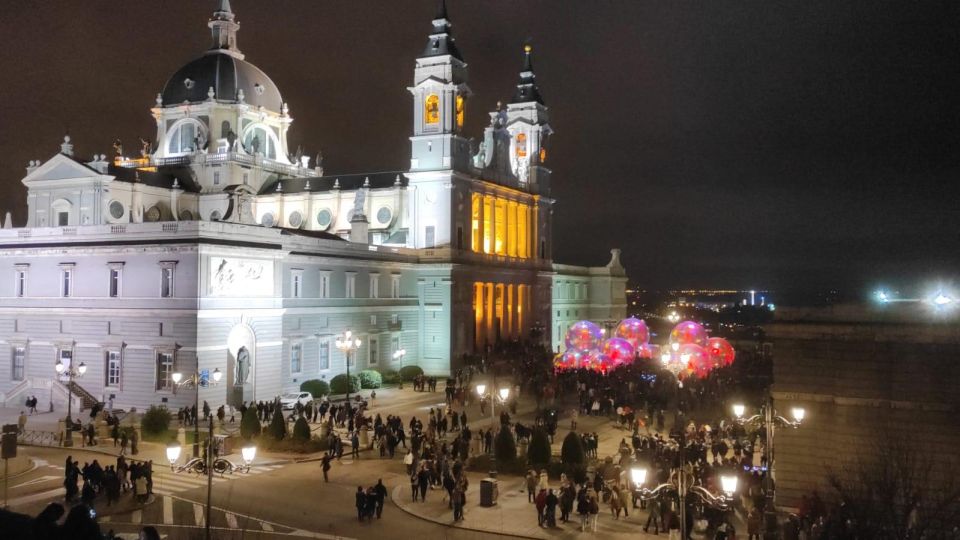 Madrid: Private Walking Tour 2,5 Hours or 5 Hours - Key Points