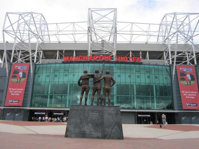 Manchester Private Guided Walking Tour Football Capital Of The World