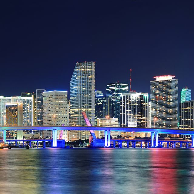 Miami: Beach Boat Tour and Sunset Cruise in Biscayne Bay - Key Points