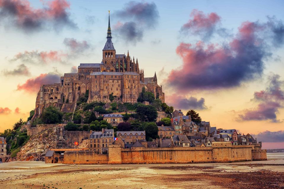 Mont Saint Michel Private VIP Tour With Champagne From Paris - Key Points