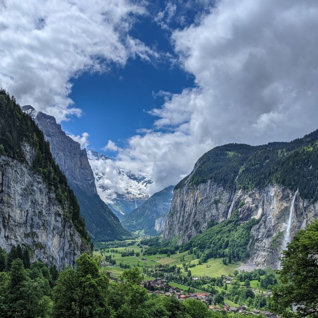 Montreux Private Tour: Waterfalls Valley&Aareschlucht Gorge - Key Points