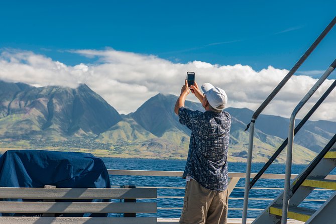 Oahus Favorite Whale Watch! (2 Hours; Ala Wai Harbor, Oahu) - Key Points