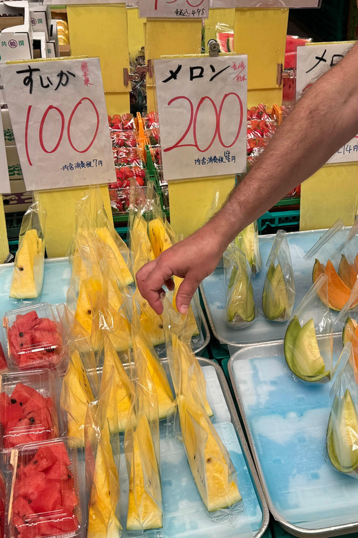 Osaka: Local Food Market, Kuromon Ichiba 1 Hour Guided Tour - Key Points