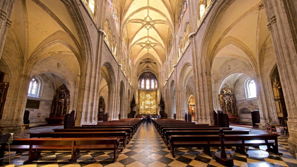 Oviedo: Cathedral Guided Tour - Key Points