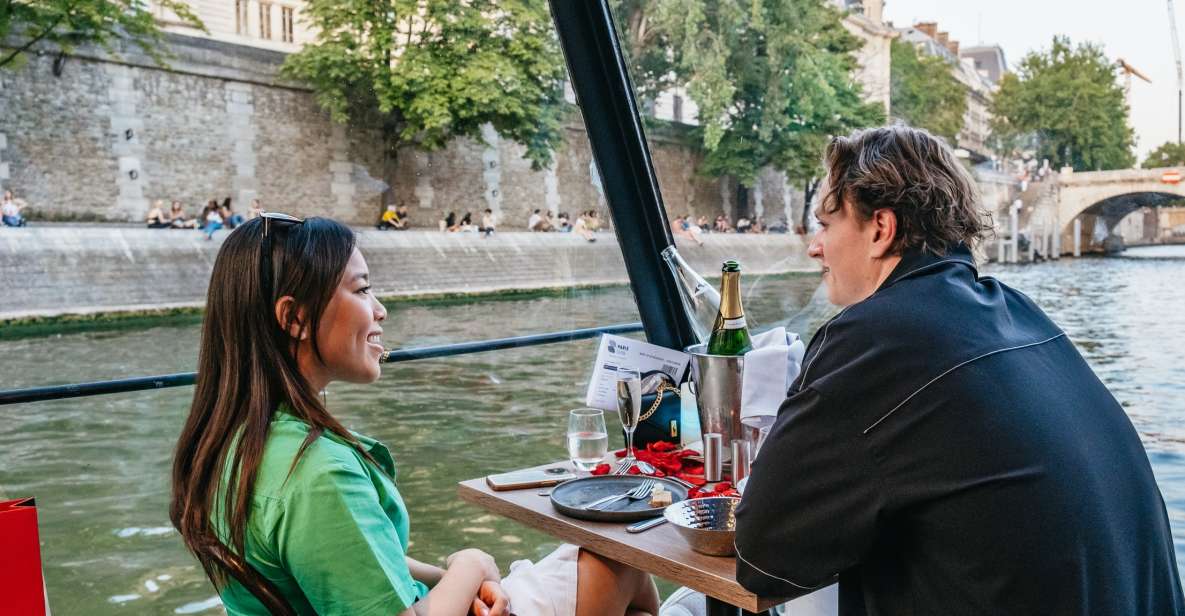 Paris : 3-Course Gourmet Dinner Cruise on Seine River - Key Points