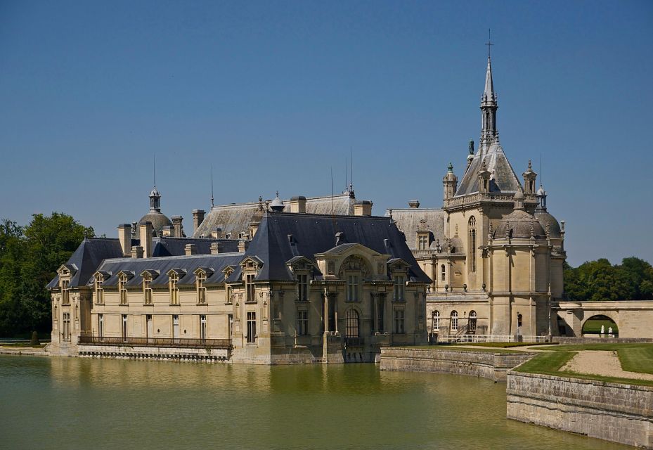 Paris: Private Transfer Château Chantilly 7-Seater Van 5H - Key Points