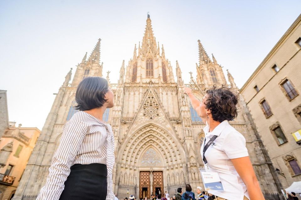 Private Barcelona Tour: Explore Gaudí and the Gothic Quarter - Key Points