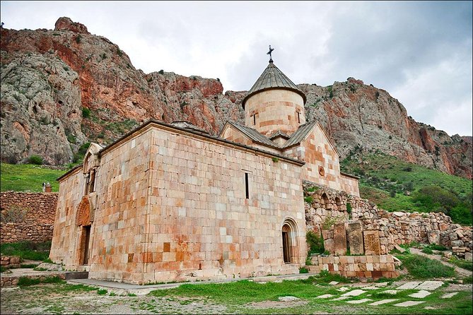 Private Tour to Khor Virap, Hin Areni Wine Factory (Tasting), Noravank, Jermuk - Key Points