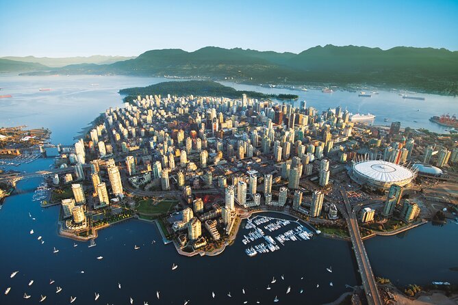 Private Vancouver Airport YVR or Train Stn Transfer to Vancouver - Key Points