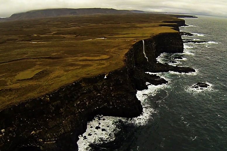 Reykjavik: Volcanic Craters Fly Over Tour by Helicopter - Key Points