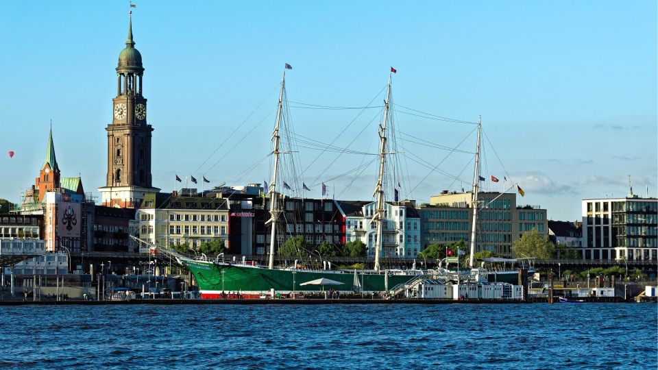 Rickmer Rickmers Museum Guided Tour With Transfers - Key Points