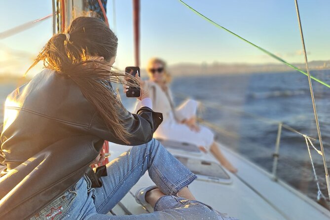 Sailing Experience in Barcelona With Snacks and Drinks - Experience Overview