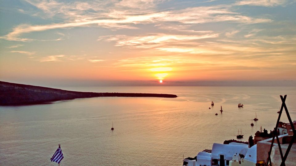 Santorini Panoramic Firostefani & Oia Blue Dome Private Tour - Key Points