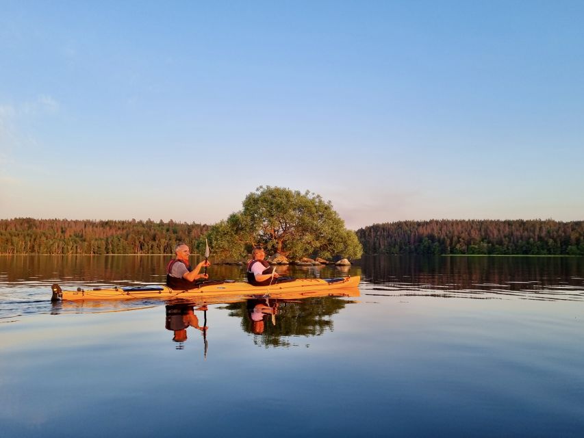 Stockholm: Sunset Kayak Tour on Lake Mälaren With Tea & Cake - Key Points