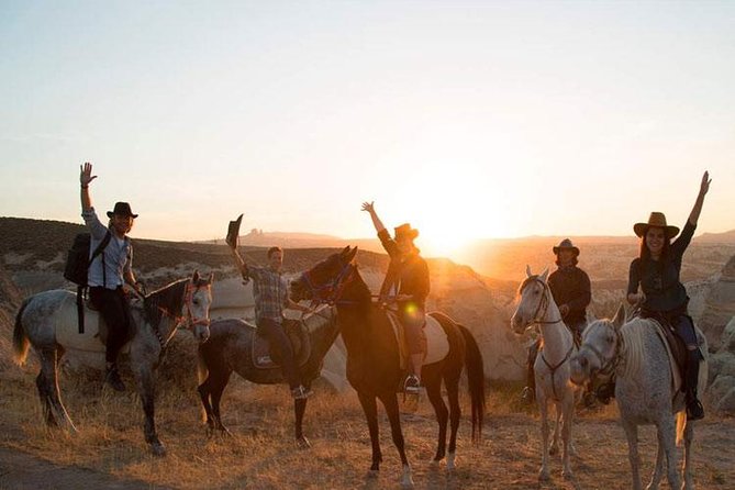 Sunset Horse Back Riding Tour - Highlights of the Experience