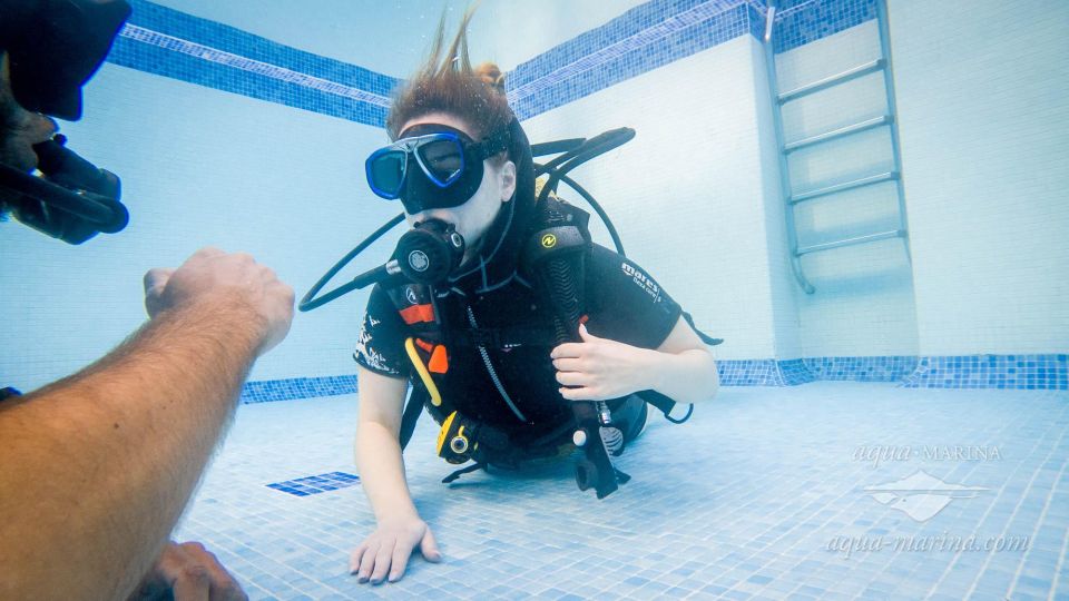 Tenerife; Discover Scuba Diving Pool and Boat Max 2 Students - Key Points