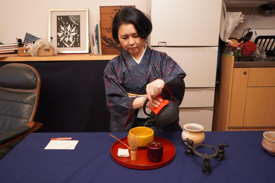 Tokyo Privately Visit Local Home for Tea Ceremony and Music - Key Points